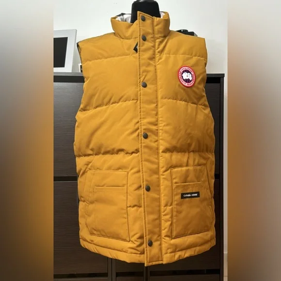 Canada Goose Regeneration Freestyle Vest - Picture 5 of 14